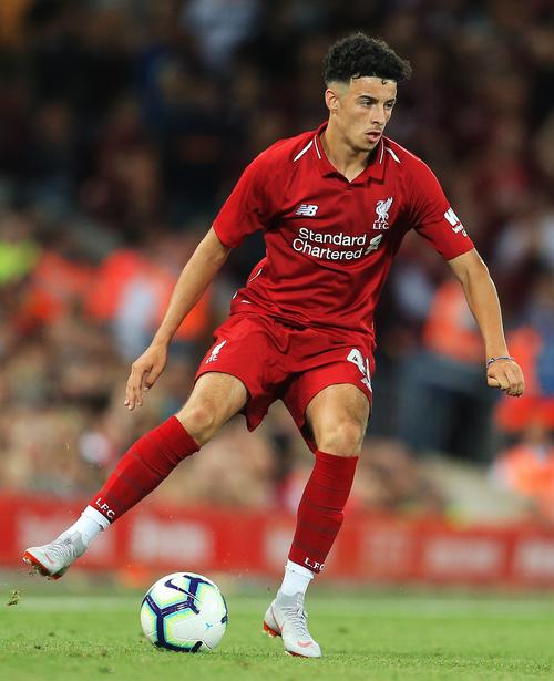 中后卫精准补防，挽救球队险境