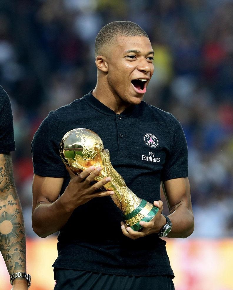 半场战报：山东2-0津门虎，卡扎伊什维利破门，泽卡建功