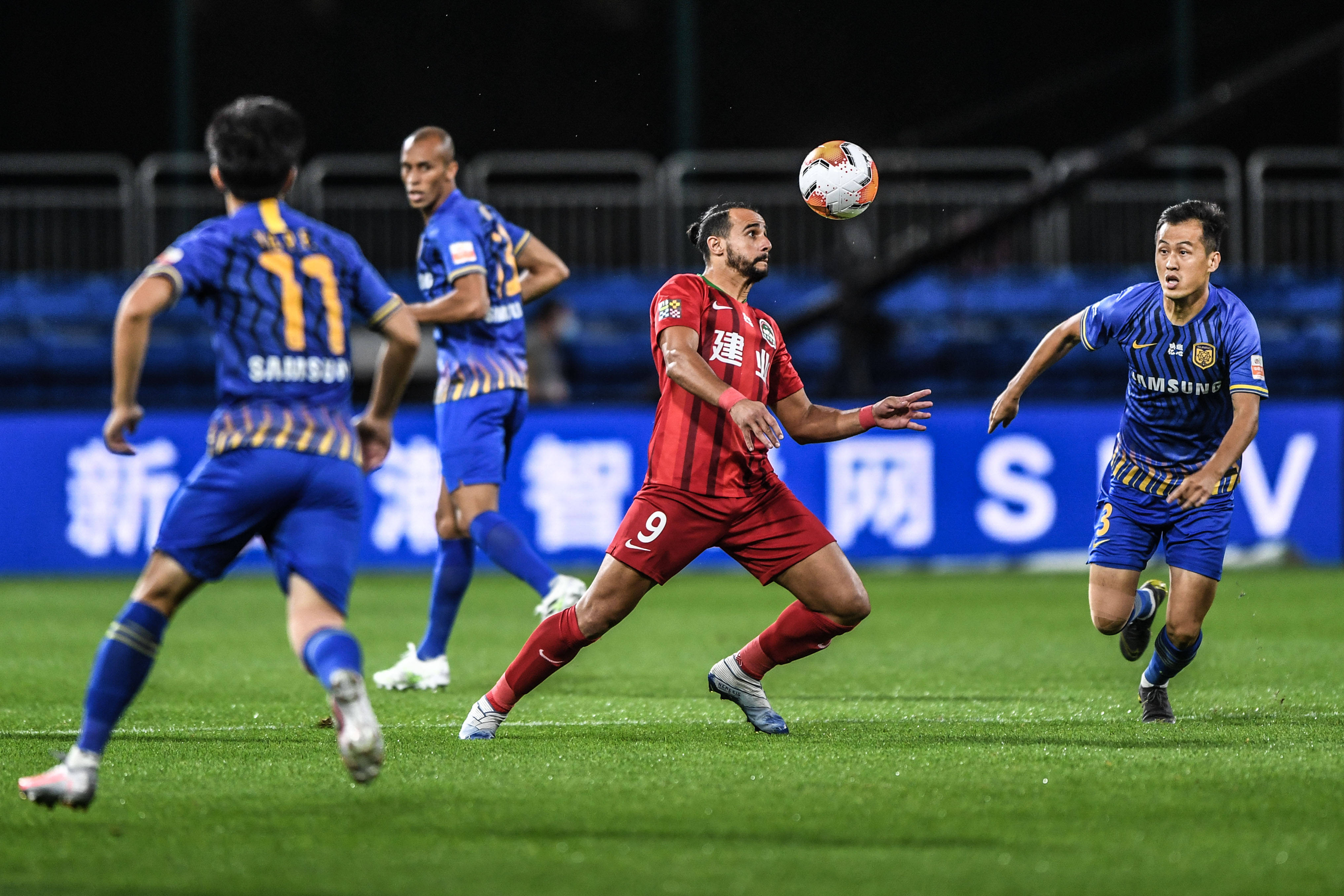 英超战报：西蒙斯传射，里沙利松破门，热刺2-0布伦特福德