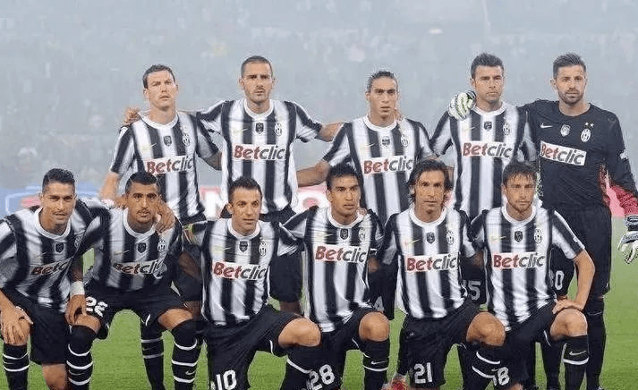 屡献争议判罚！西媒：皇马vs塞尔塔主裁可能被降回西乙执法